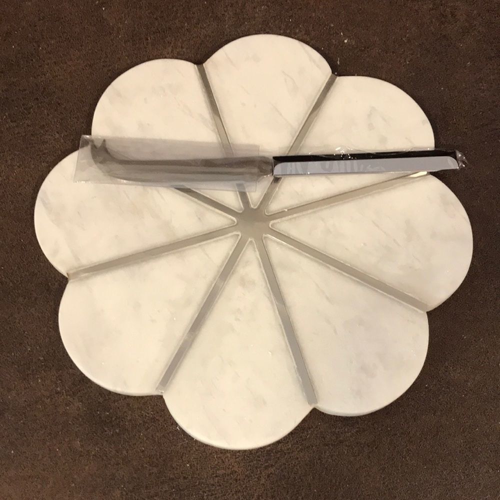 NIB Kate Spade Cheese Board with knife